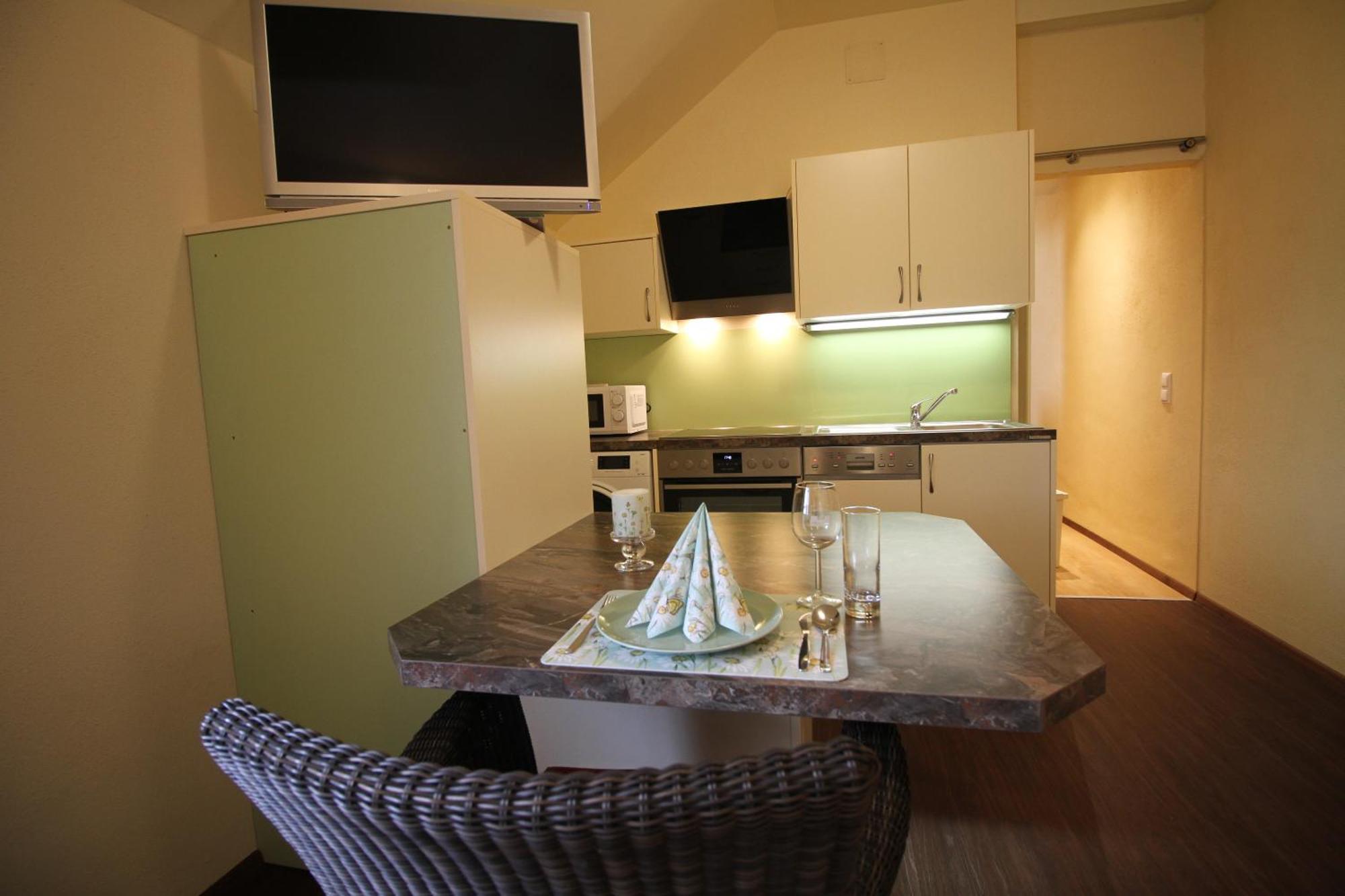 Rosenhotel - Serviced Apartments Zwentendorf Luaran gambar